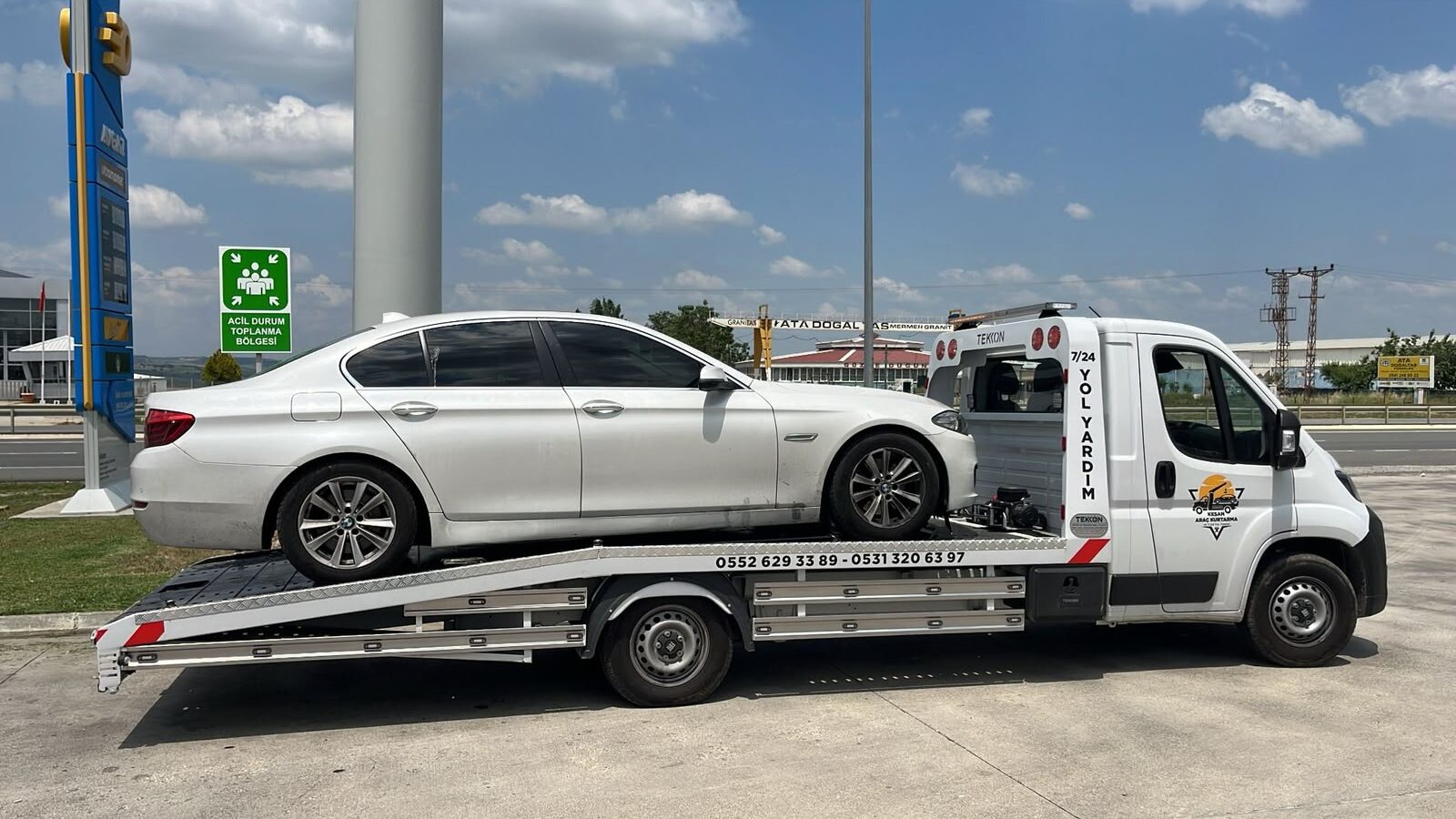 Fahrzeugtransport nahe Ipsala