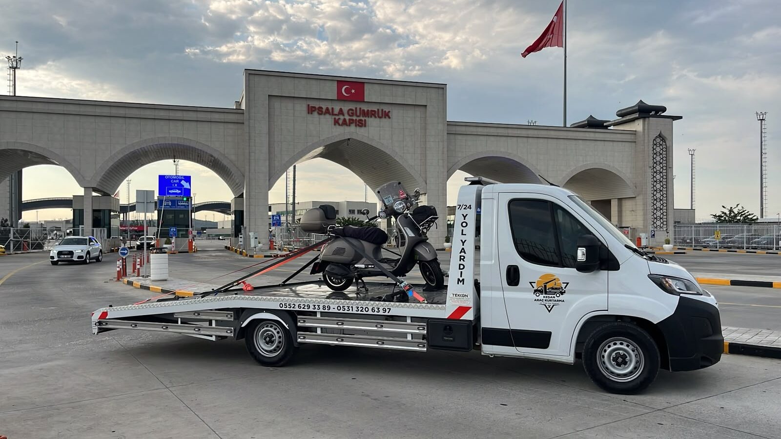 Motorradtransport am Grenzübergang Ipsala